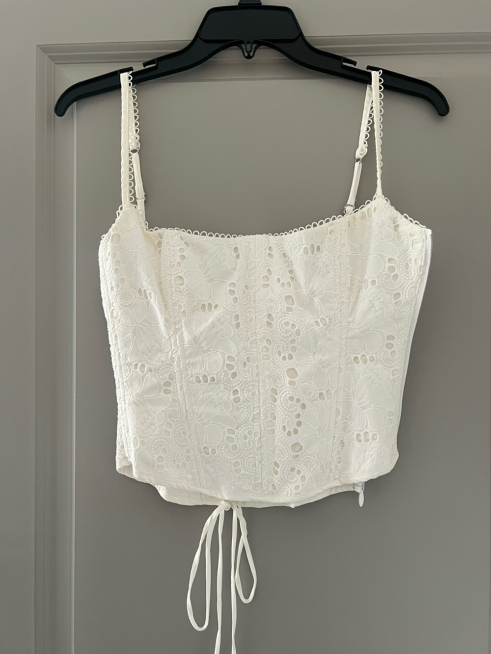 House of CB - White Broderie Anglais
Corset - XS